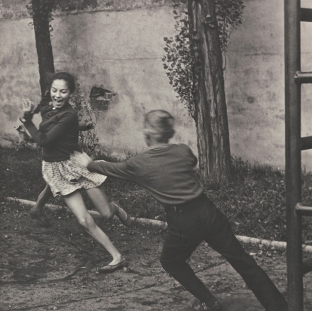 Bogdan Dziworski, "Untitled (Chasing children)", black-and-white photograph, from the collection of Muzeum Sztuki in Łódź