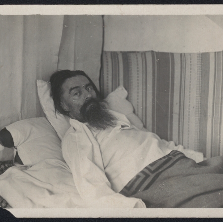 Unknown author, "Kazimierz Malewicz, lying in bed", 1934-35, black-and-white photograph, from the collection of Muzeum Sztuki in Łódź