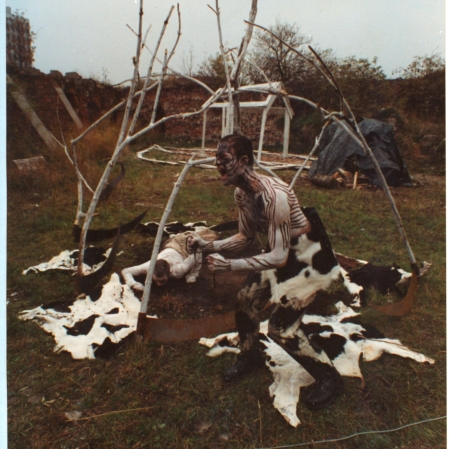 Ziemia Mindel Würm, CH3 NH CH 2, Gdańsk, 1990, photo courtesy of Marek Rogulski and Piotr Wyrzykowski.