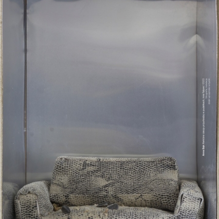 Anna Bąk, "Niektóre rzeczy przychodzą w pudełkach, inne falami" (transl. Some things come in boxes, some in waves), 2020