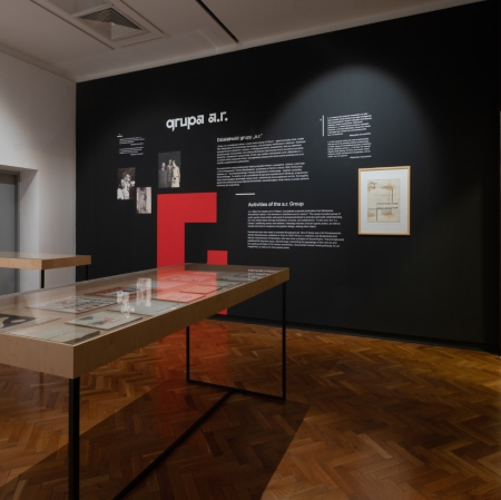 Widok na wystawę "Awangardowe muzeum", fot. A. Zagrodzka