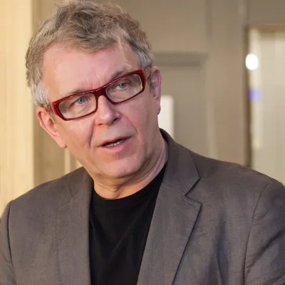 Zbigniew Rybczyński, fot. R.komorowski, 2012, Wikimedia Commons, licencja CC BY-SA 3.0: https://creativecommons.org/licenses/by-sa/3.0/. Źródło: https://commons.wikimedia.org/wiki/File:Zbigniew_Rybczy%C5%84ski.jpg. 